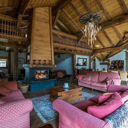 La Ferme Du Chateau Abondance Esterno foto