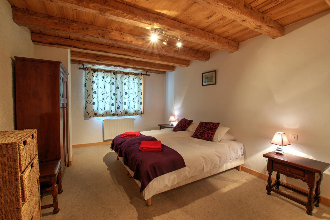 La Ferme Du Chateau Abondance Esterno foto