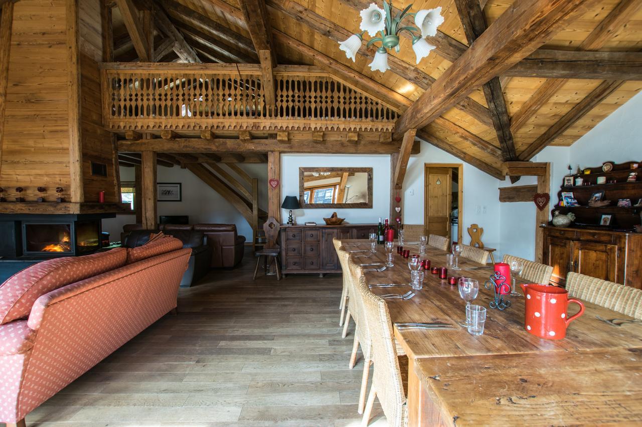La Ferme Du Chateau Abondance Esterno foto