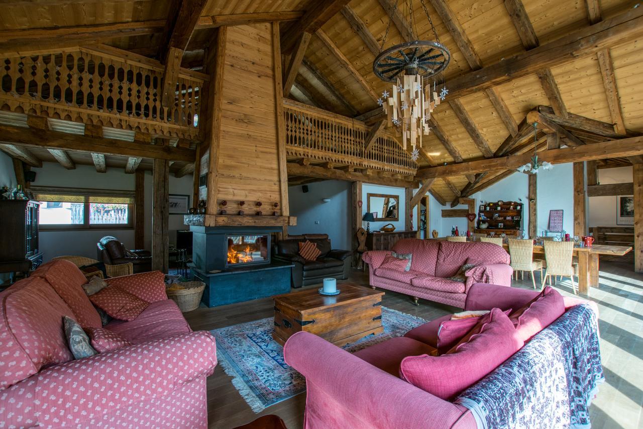 La Ferme Du Chateau Abondance Esterno foto